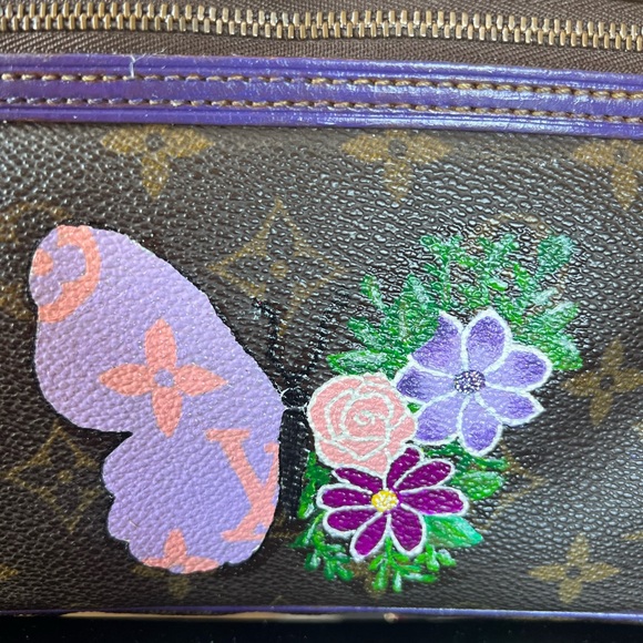 Authentic Louis Vuitton Dragonne Marly clutch - Picture 5 of 14